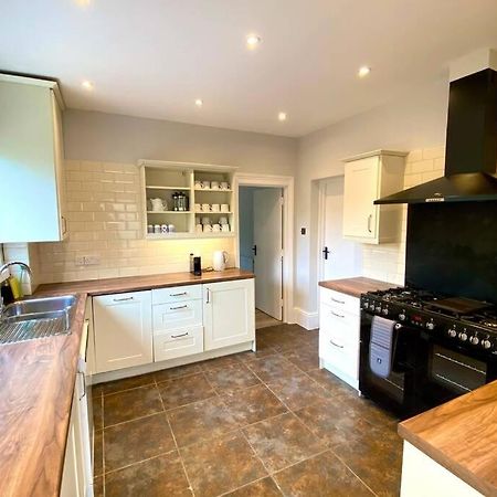 Cleveland House - Perfect For Beaches And Town. Борнмут Екстер'єр фото